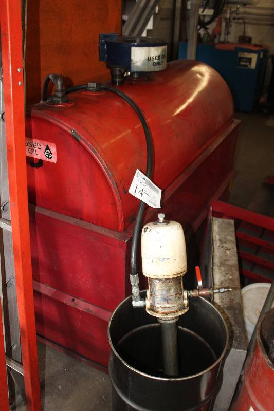 lot 14 image: Used Oil Tank w Pump