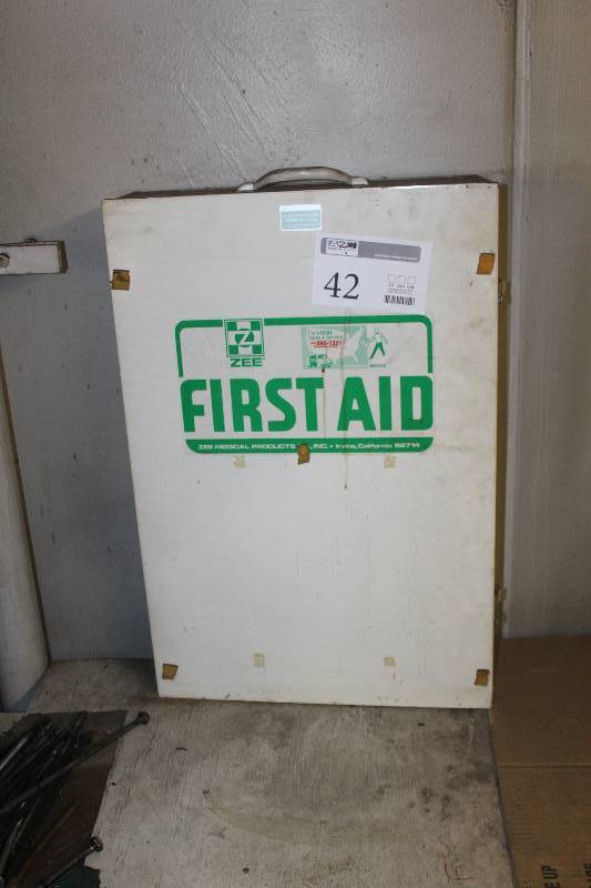 lot 42 image: First Aid Station w Aids