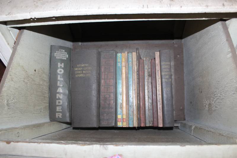 lot 44 image: Pre-1975 Automotive Manuals
