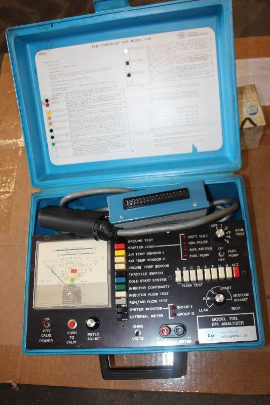 lot 60 image: Kent Moore Instrument EFI Analyzer w Case