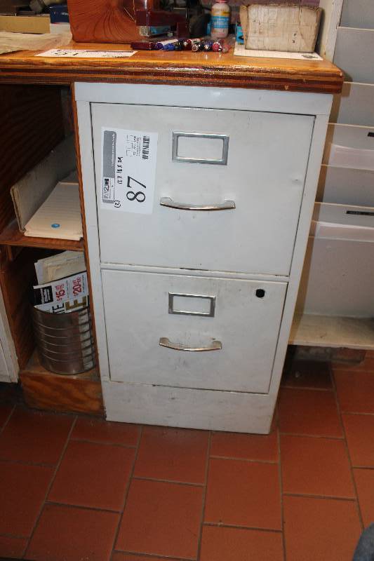 lot 87 image: Lot of (2) 2-Drawer Metal File Cabinet