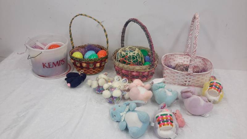 lot 5 image: Easter