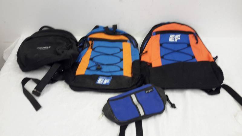 lot 11 image: Backpacks