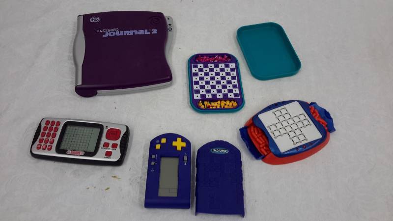 lot 26 image: Travel games