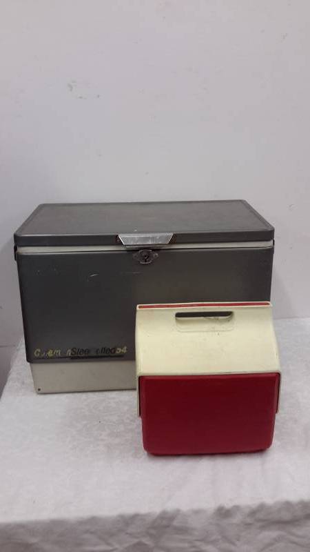 lot 91 image: Coolers