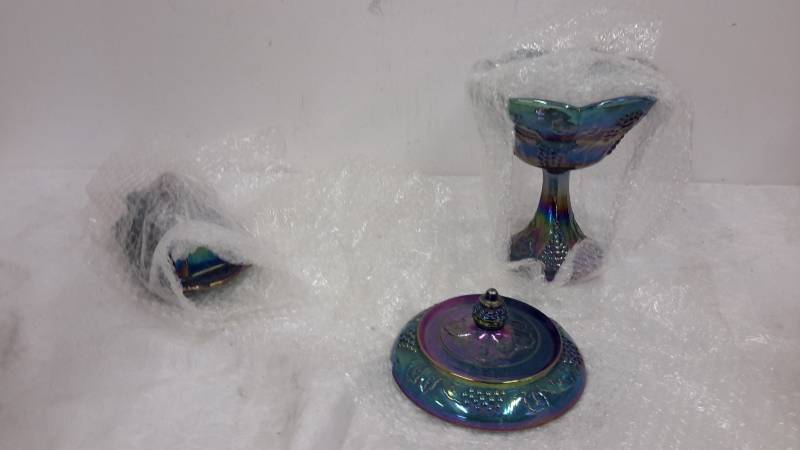 lot 99 image: Candy and butter dishes