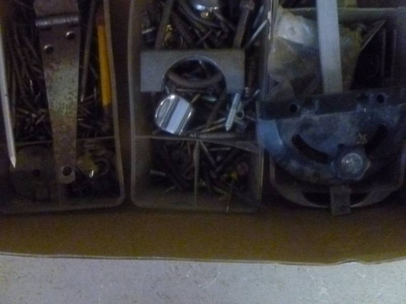 lot 48 image: Handyman Items