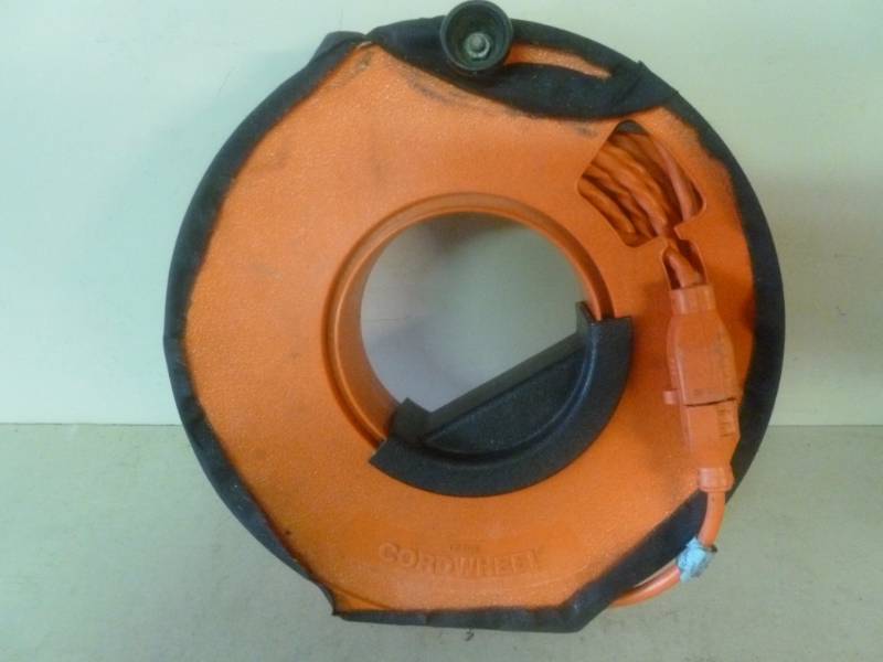 lot 51 image: Cordwheel