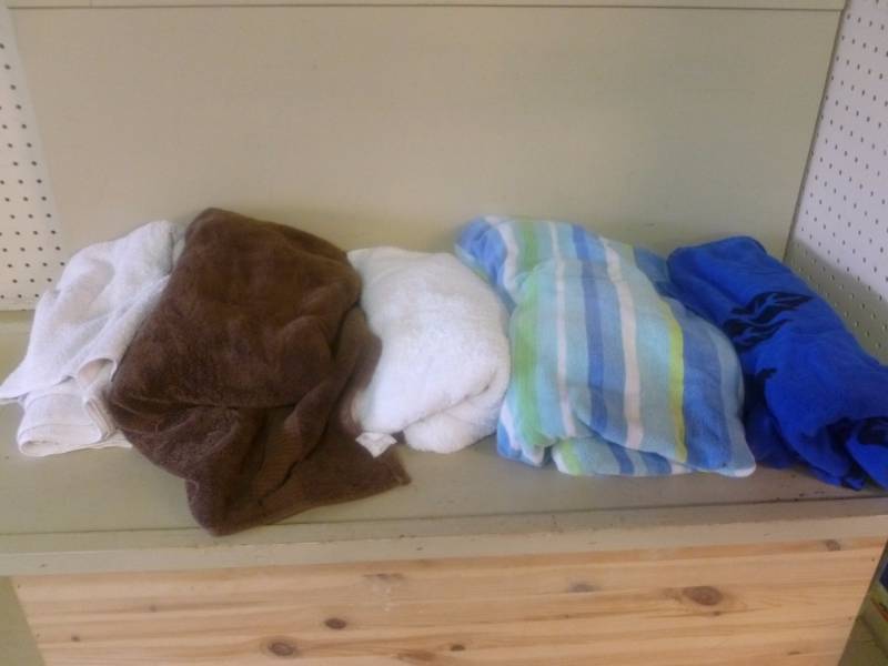 lot 75 image: Bath Towels