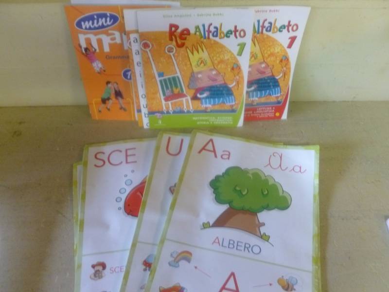lot 90 image: Kids Books