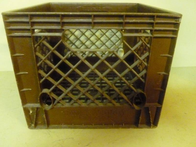 lot 162 image: Dairy Crate