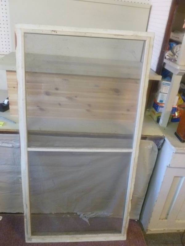 lot 218 image: Window Screen