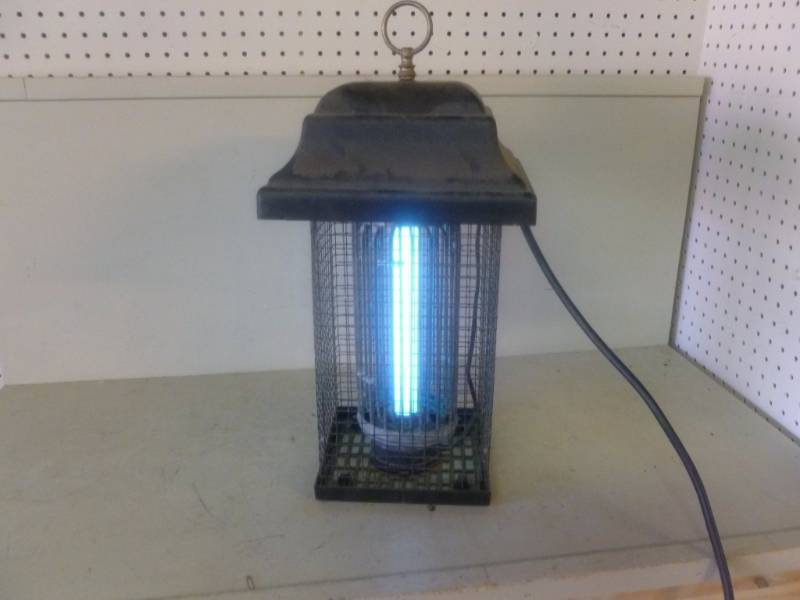 lot 238 image: Bug Zapper