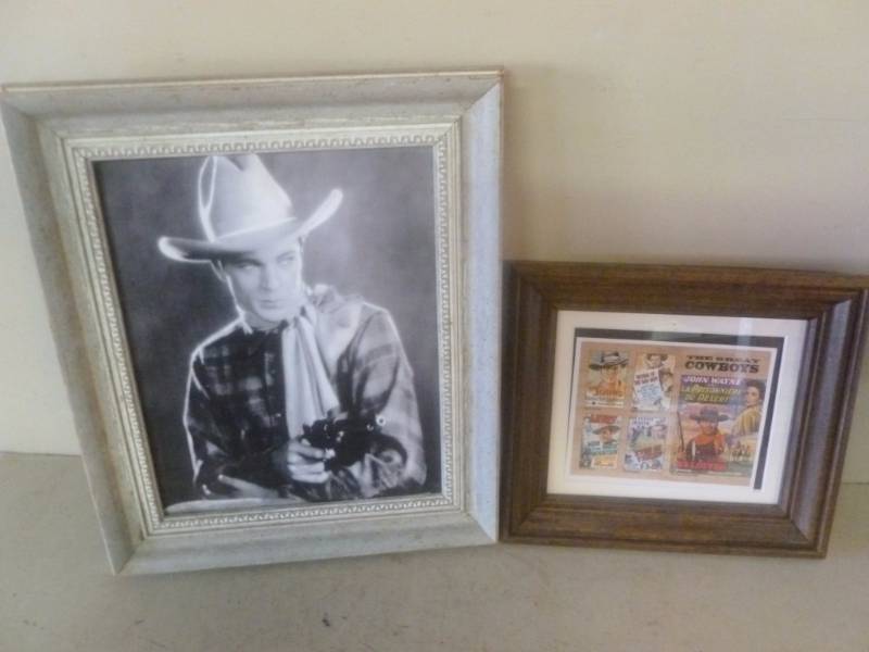 lot 260 image: Pictures