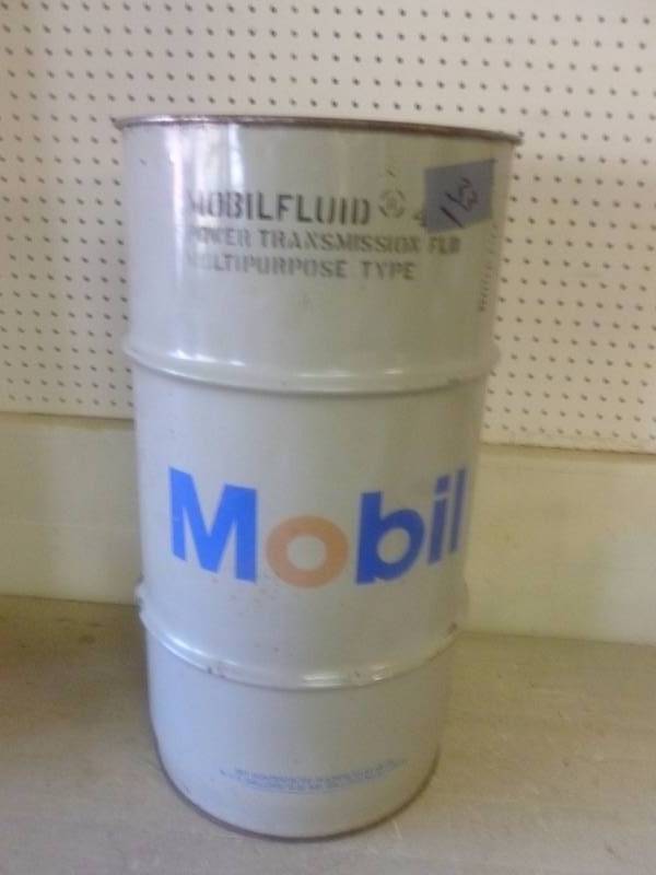 lot 270 image: Oil Can