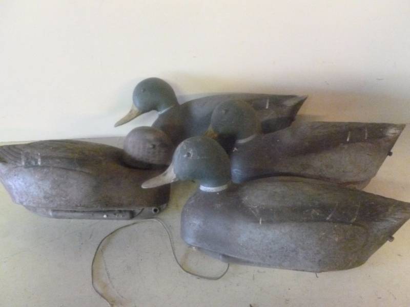 lot 282 image: Vintage Duck Decoys