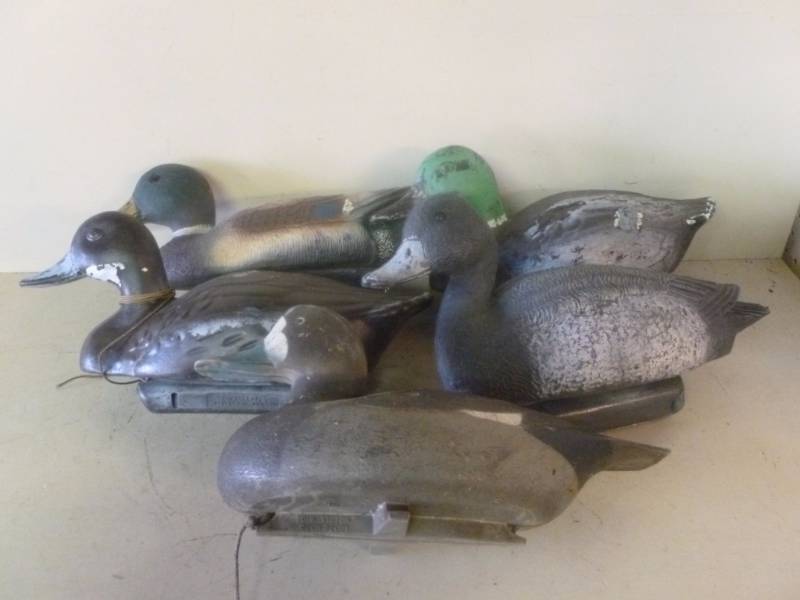 lot 284 image: Duck Decoys