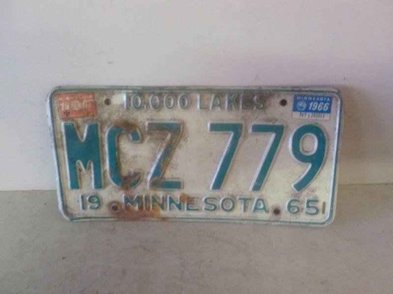 lot 325 image: Vintage License Plate