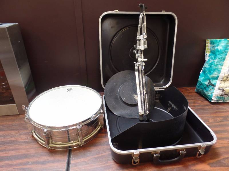 Yamaha Snare Drum Case and Stand