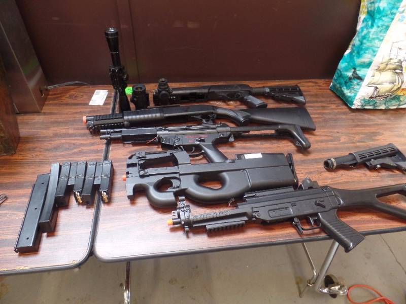 Automatic BB Guns