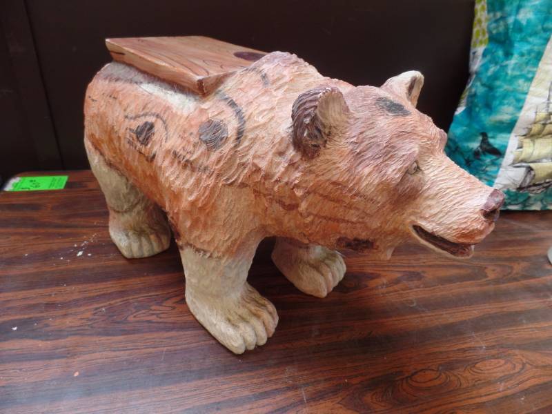 Wildlife Plantstand