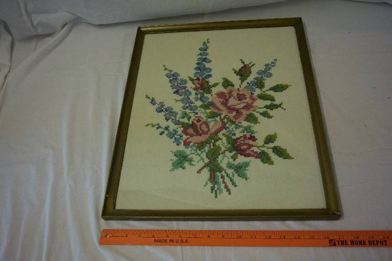 lot 17 image: Cross-stitch Flower Pattern