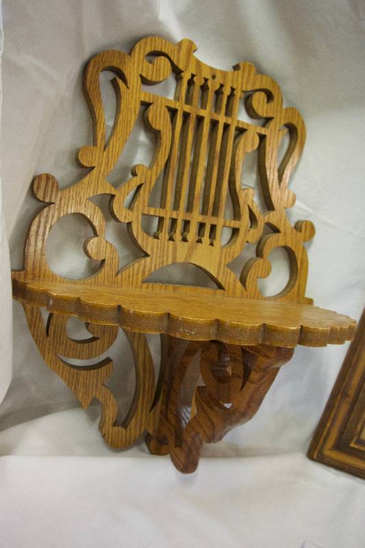 lot 21 image: Music Themed Decor and Electrical Outlet Plates