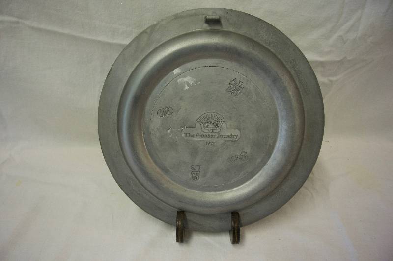 lot 67 image: 1976 Pioneer Foundry Plate