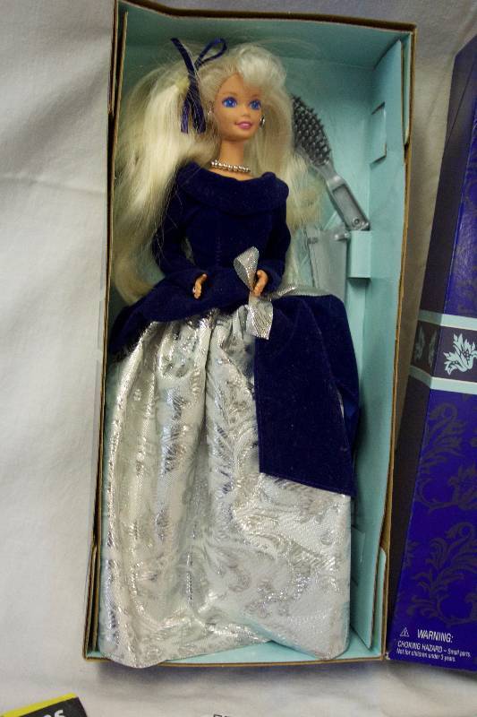 lot 83 image: Barbie (Winter Velvet Collectible Edition)