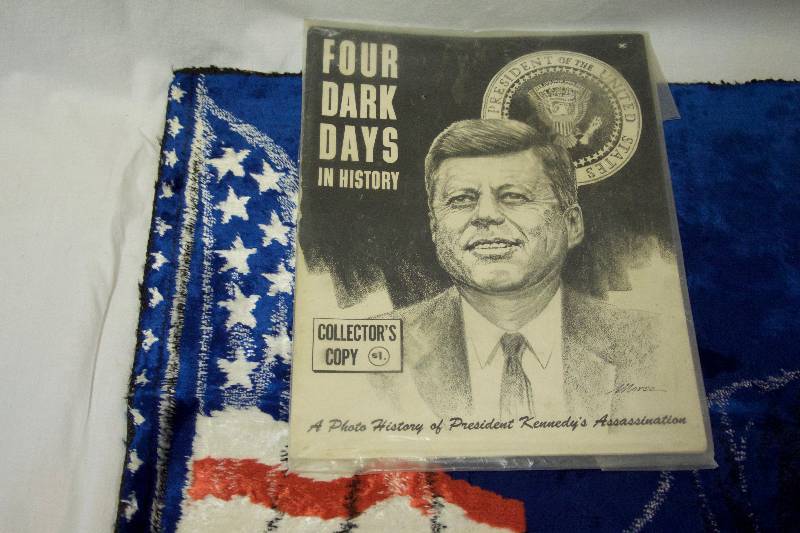lot 91 image: President JFK Memorabilia