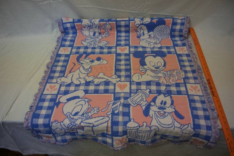 lot 161 image: Vintage Disney Crib Blanket (36 x 32)