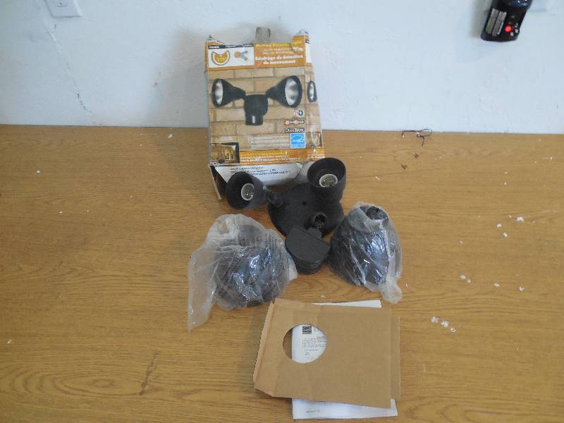 lot 49 image: Heathco SL-5718-BK 270 Degree DualBrite Motion Sensor Light Control