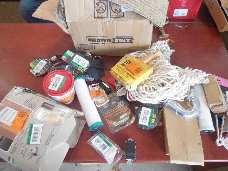 lot 55 image: MISC LOT OF GOODIES