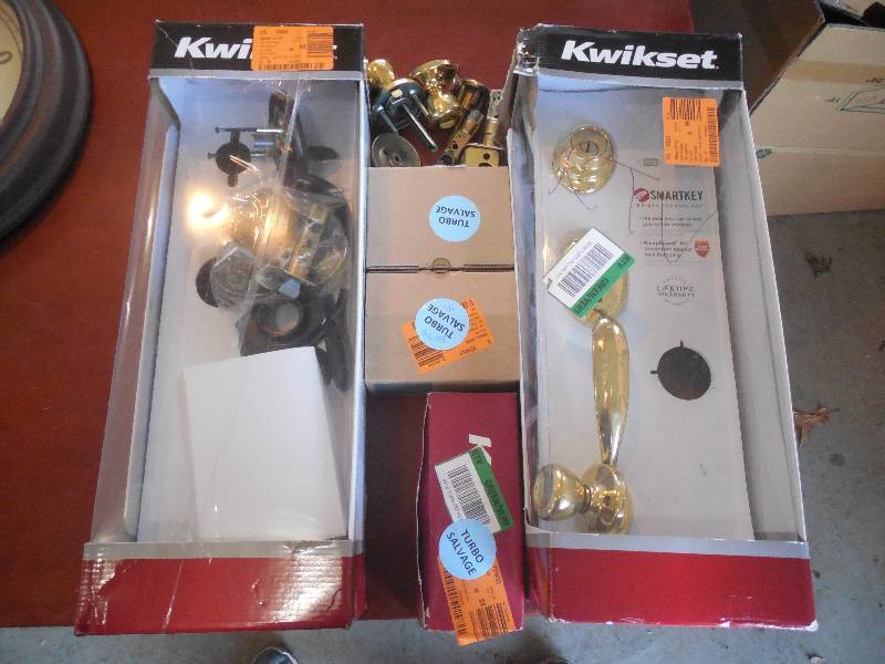 lot 62 image: DOOR HANDLEKNOB  LOT