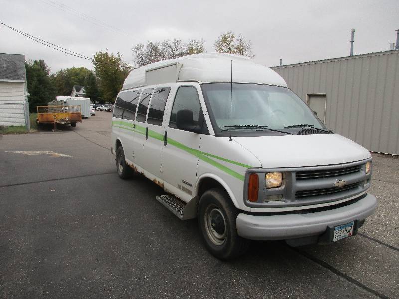 2001 Chevy Van