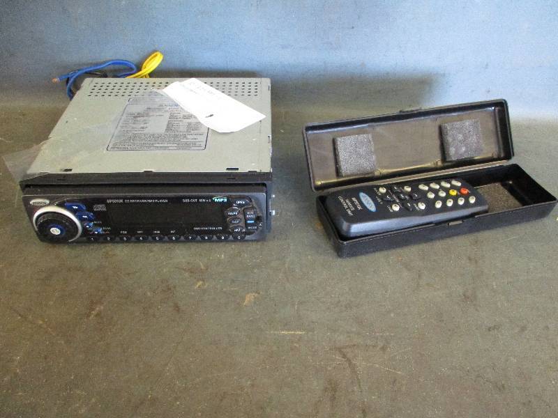 lot 6 image: Jensen Car Stereo