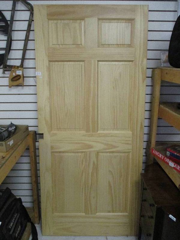 lot 21 image: Oak Door