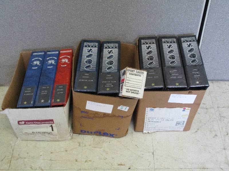 lot 51 image: Hockey Cards