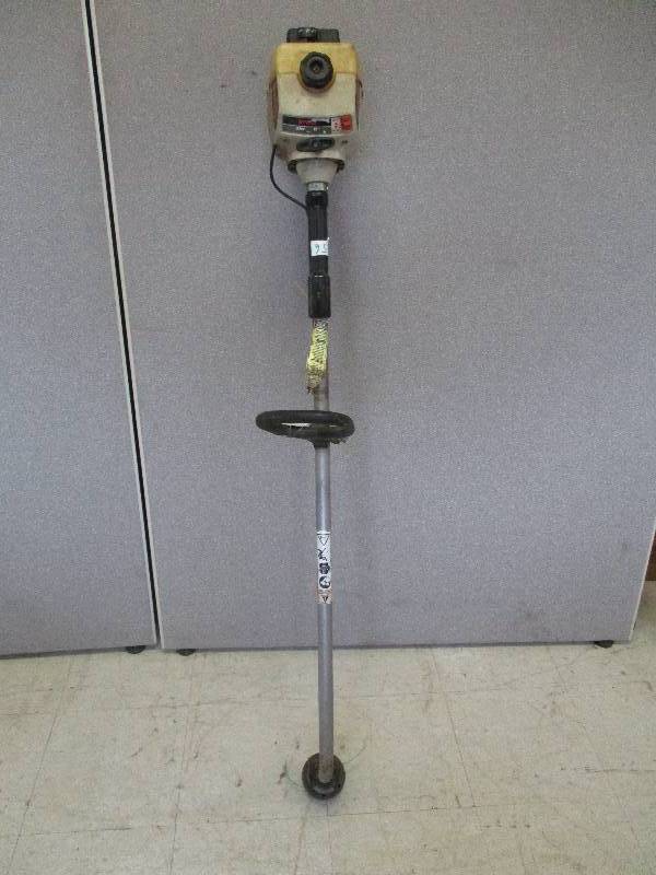 lot 56 image: Weed Eater