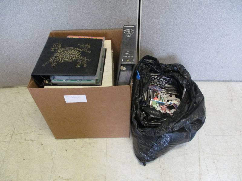 lot 57 image: Baseball Cards