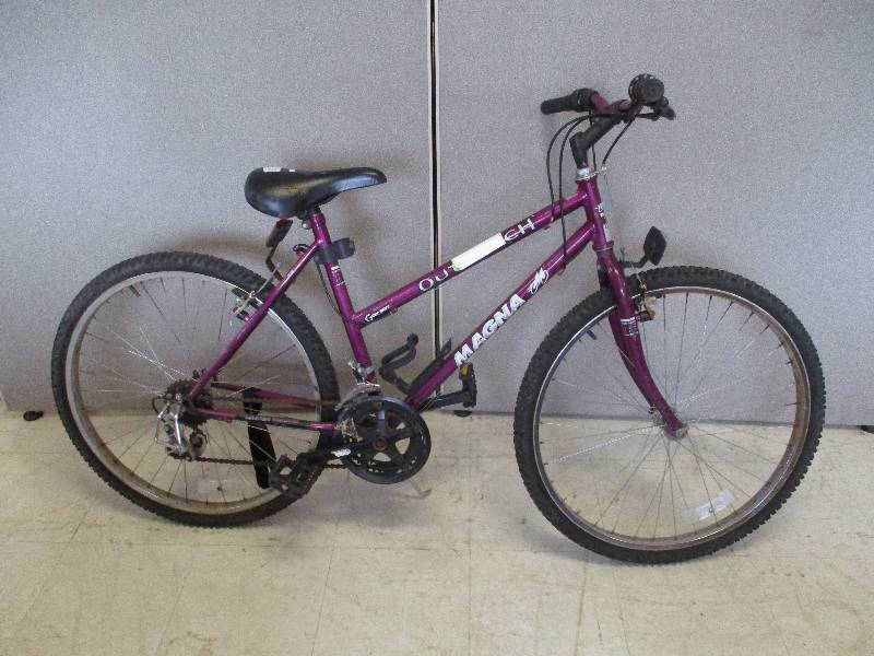 lot 63 image: Mountain Bike