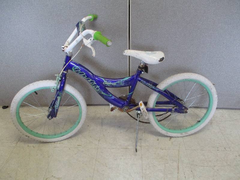 lot 67 image: Youth Bike