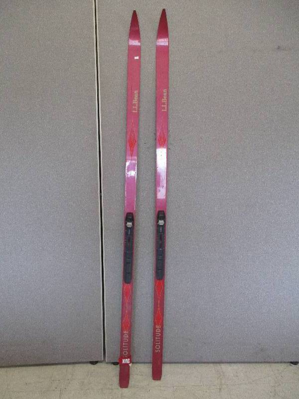 lot 68 image: Cross Country Skis