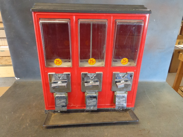 lot 34 image: Northwaestern Candy Dispenser