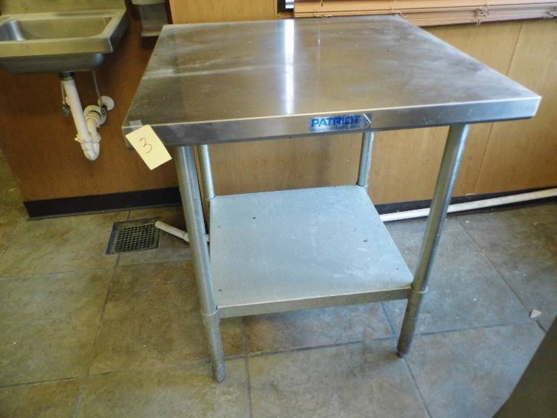 lot 3 image: Stainless Steel Table