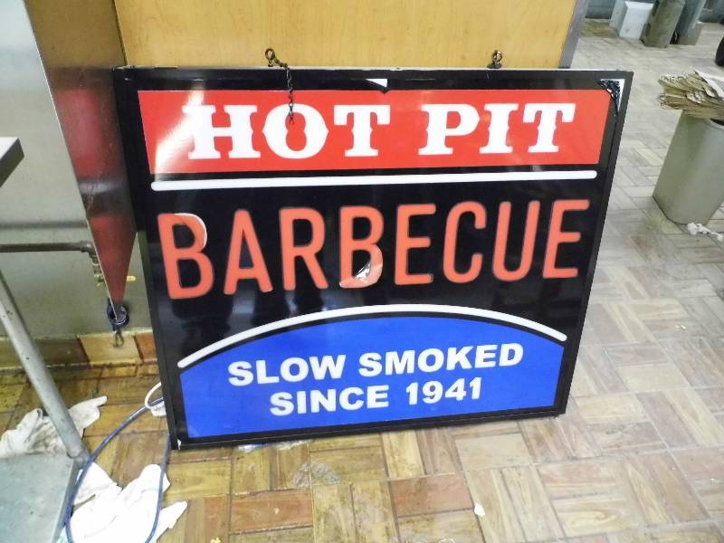 lot 21 image: One Sided Sign