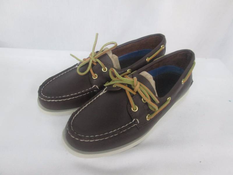 lot 34 image: Sperry Womens AO 2-Eyelet Boat Shoe - Brown