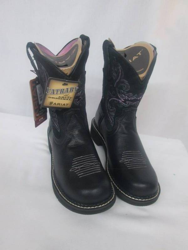 lot 26 image: Ariat Womens Fatbaby II Boot