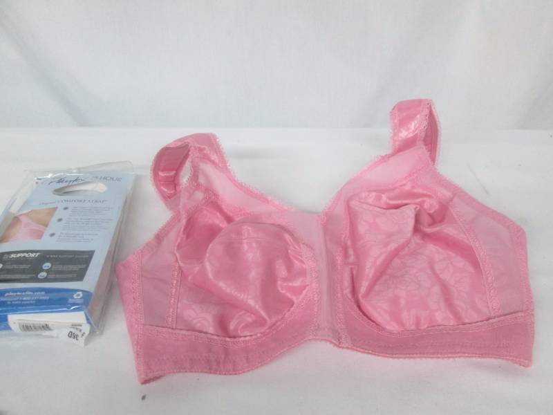 lot 80 image: Playtex 18-Hour Comfort Strap Wirefree Bra