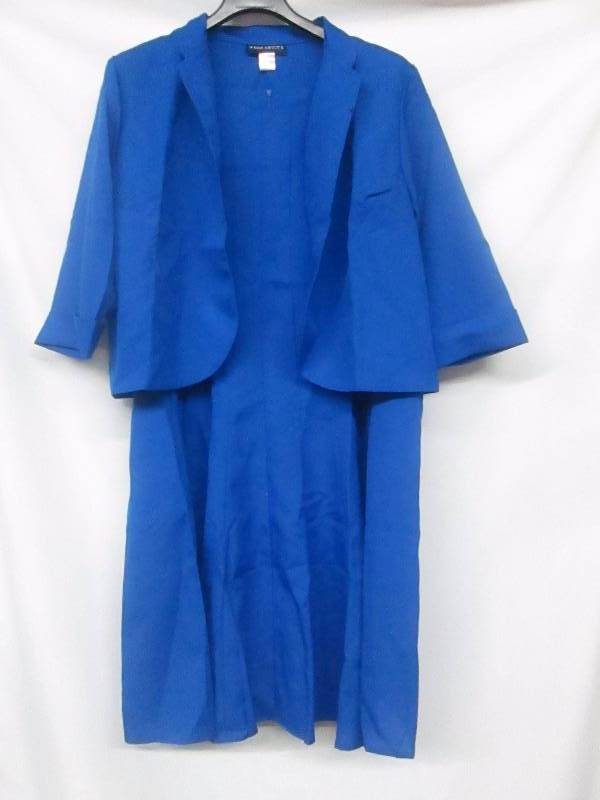 lot 76 image: Wearabouts Womens Miracle Jacket Dress